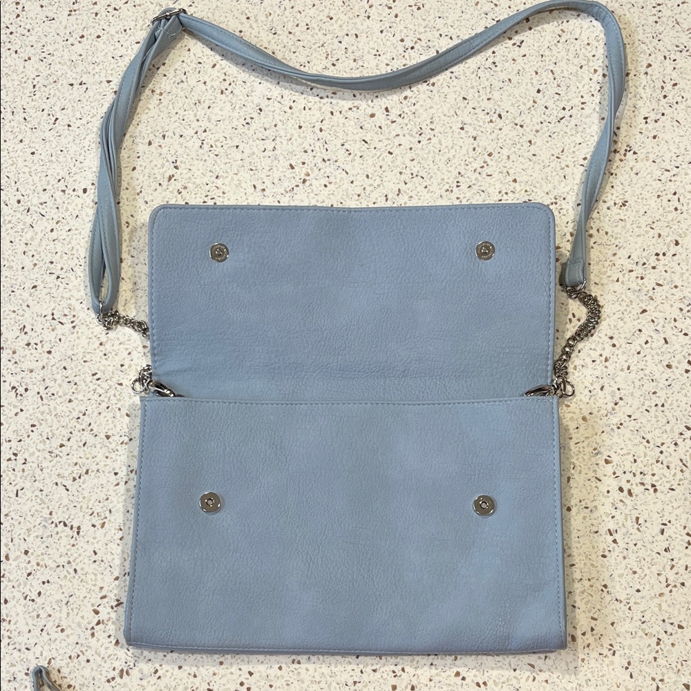 Jessica Simpson Light Blue 2 in 1 crossbody and clutch purse with Silver Accents - Picture 3 of 12